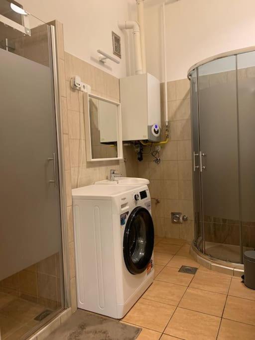 Spacious For Group In Centre Apartment Budapest