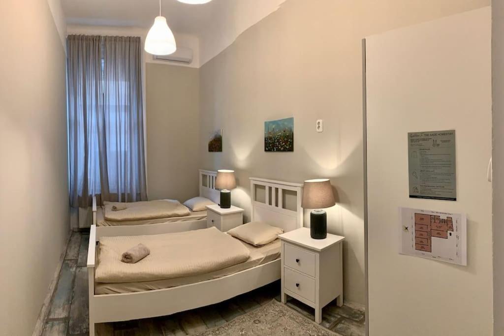 Spacious For Group In Centre Apartment *